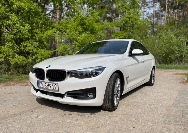 BMW Seria 3 cena 85500 przebieg: 156000, rok produkcji 2017 z Wrocław małe 191